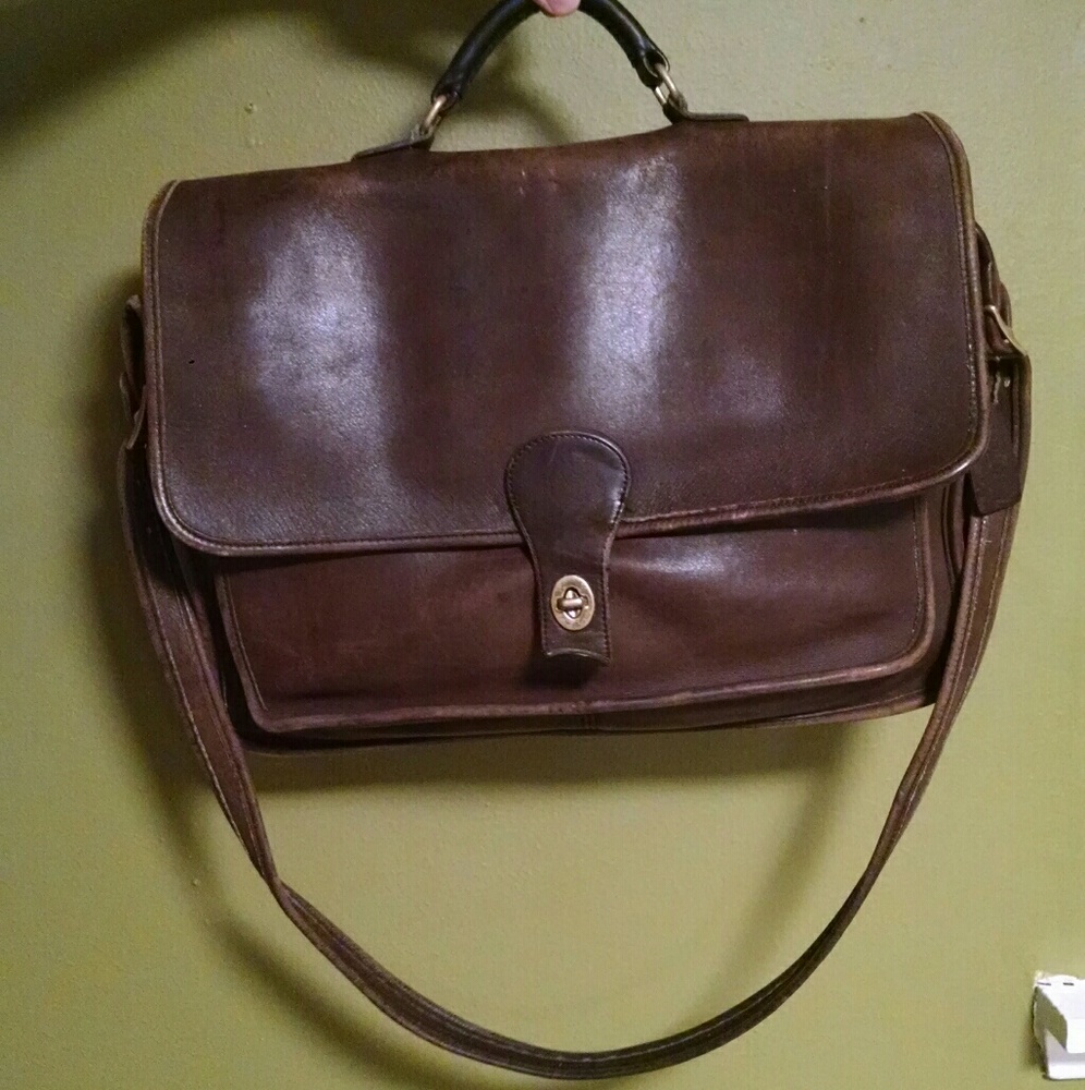 ✓$60 Leather Coach metroqpolitan 5180 laptop bag